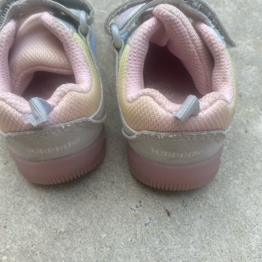 Washable shoes size 4